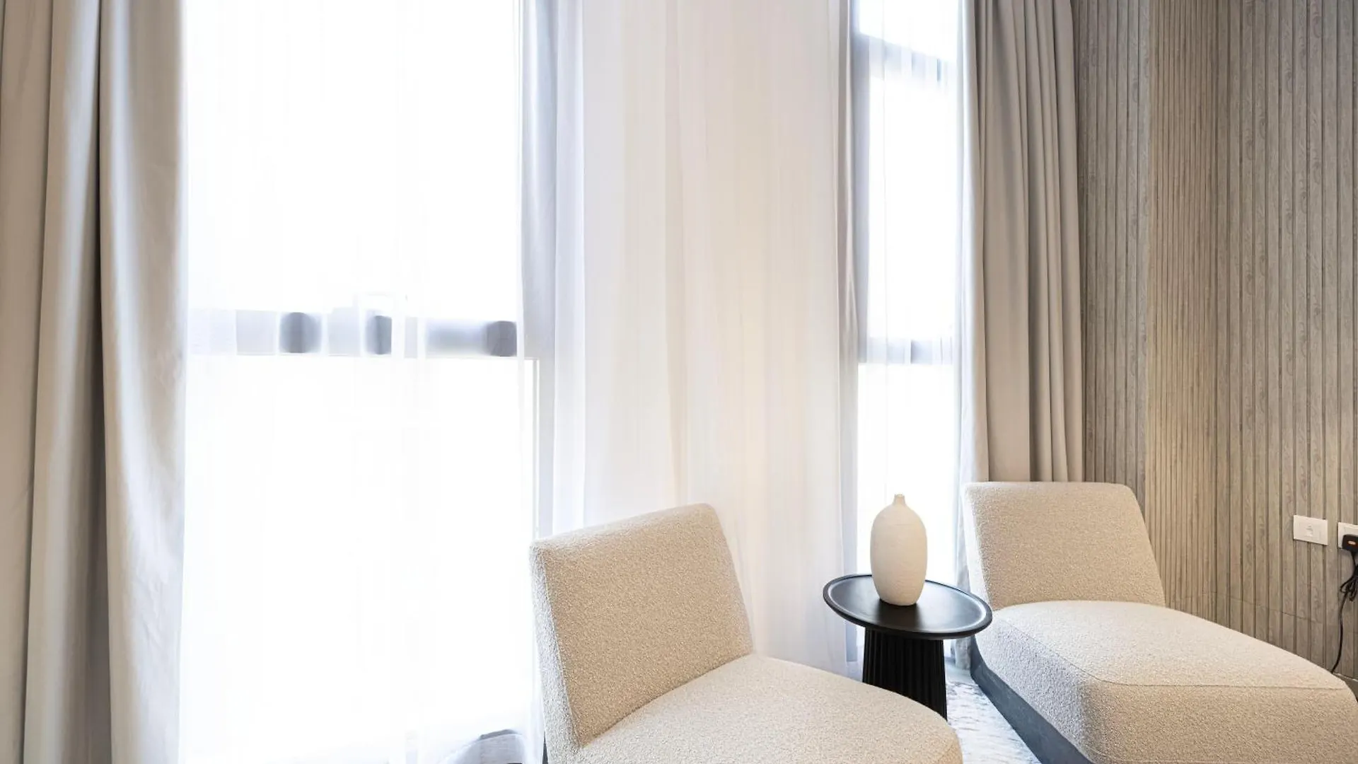 Ash & Lux By Bluecloud Holidays Sharjah Apartment